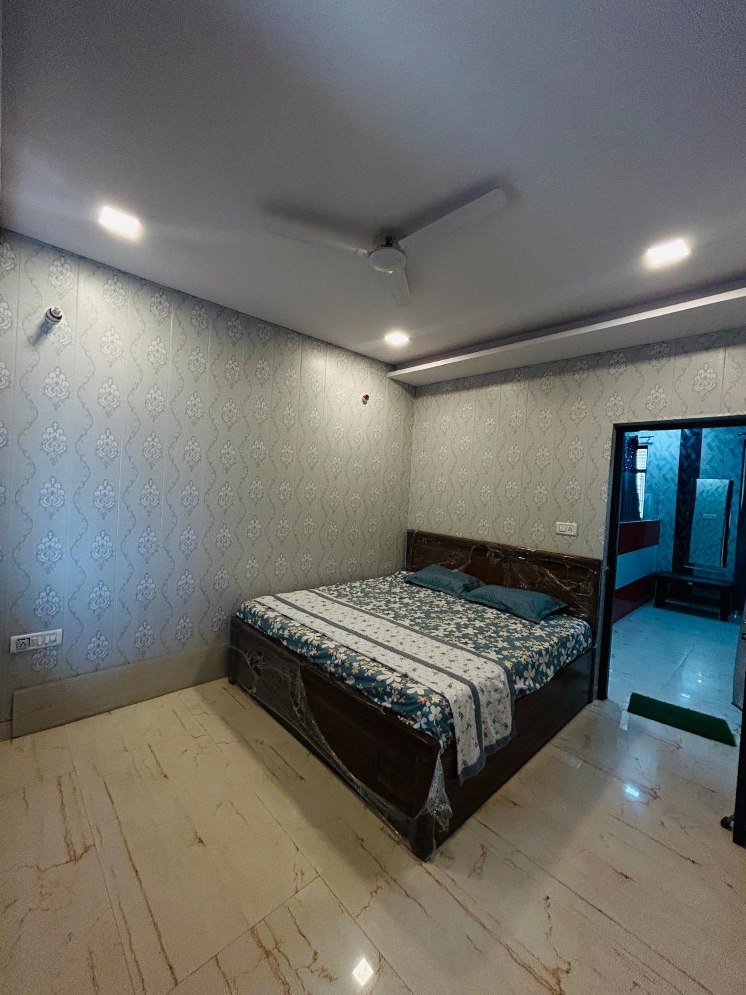 Jadon Near Prem Mandir Homestay Vrindavan